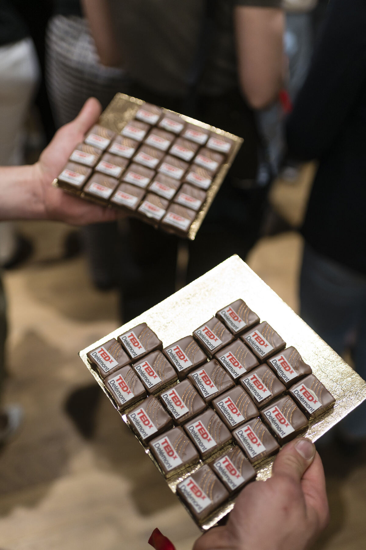 Mignardises servies pendant le souper debout